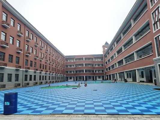 Pavimento de caucho resistente a los rayos UV para la comunidad / complejo residencial / parque